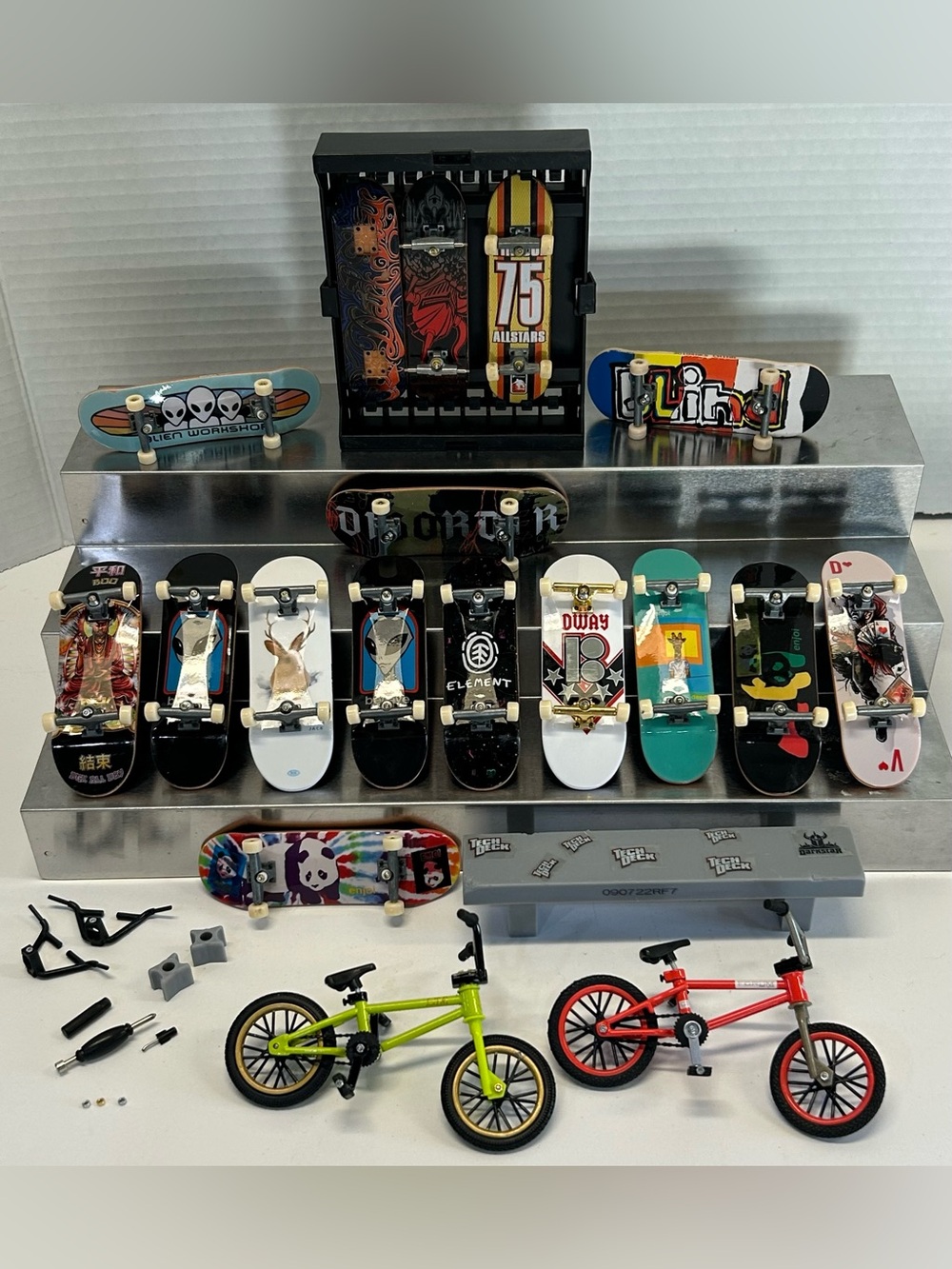 Spin Master Tech Deck Fingerboards, Tech Deck BMX & Accessories